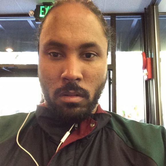 Meet your Posher, Alphonso - Picture 1 of 1